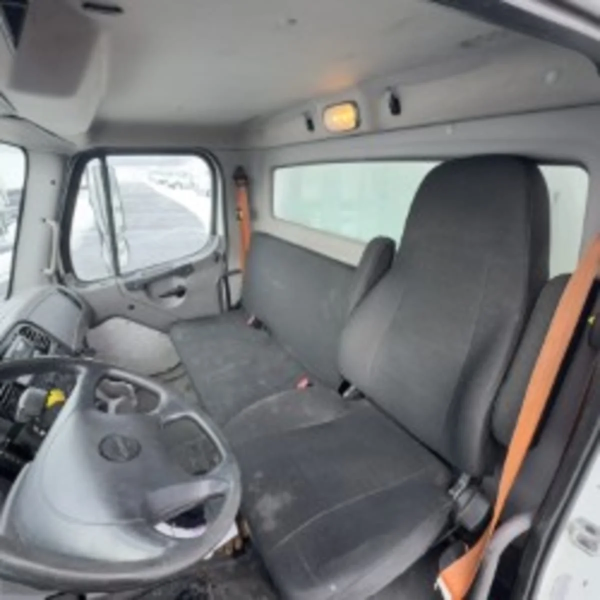 2019 Freightliner M2 106 in Syracuse, NY — photo 7
