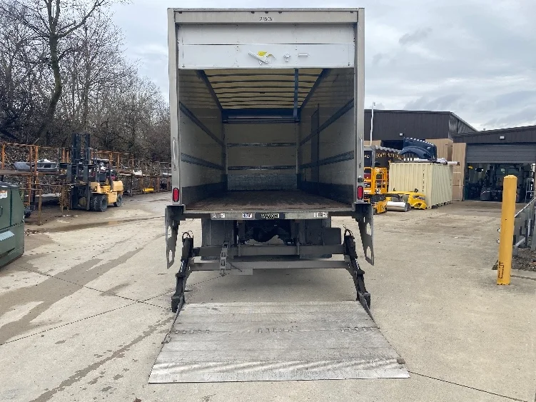 2019 Freightliner M2 106 - image 9