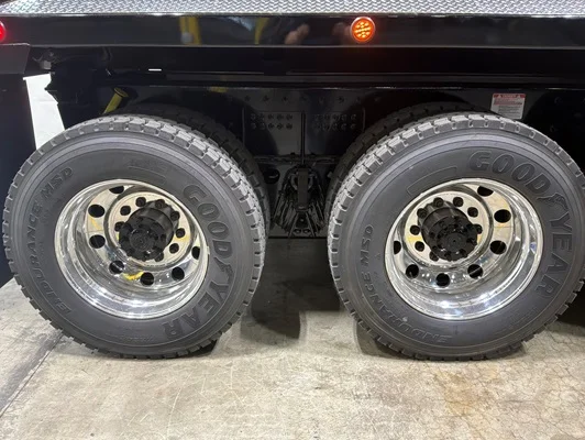 2027 Kenworth T880 in Raleigh, NC — photo 3