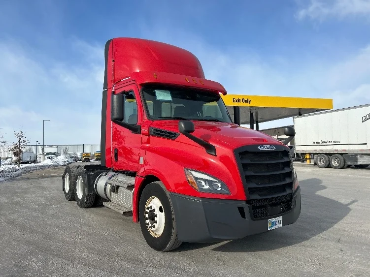 2020 Freightliner Cascadia in Windsor, WI