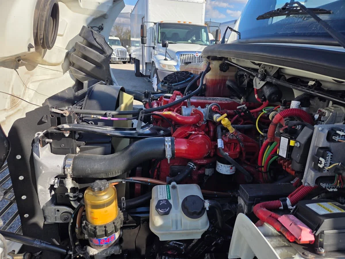 2018 Freightliner M2 106 - image 9