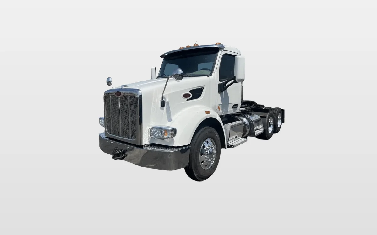 2020 Peterbilt 567 - image 1