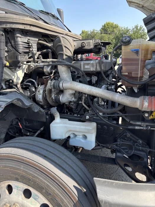 2021 International LT — photo 7