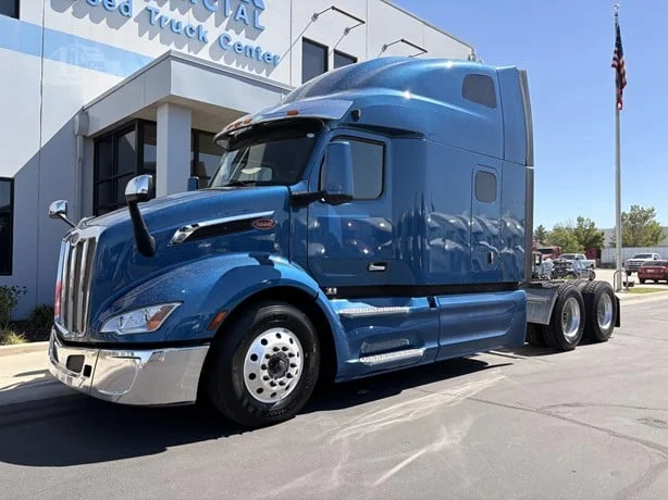 2023 Peterbilt 579