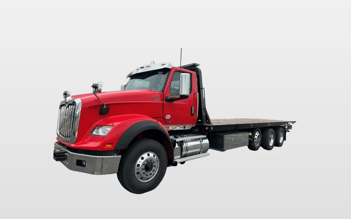 2025 International HX - image 1