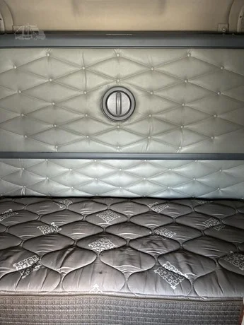 2015 Freightliner Cascadia - image 41