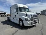2015 Freightliner Cascadia - image 48