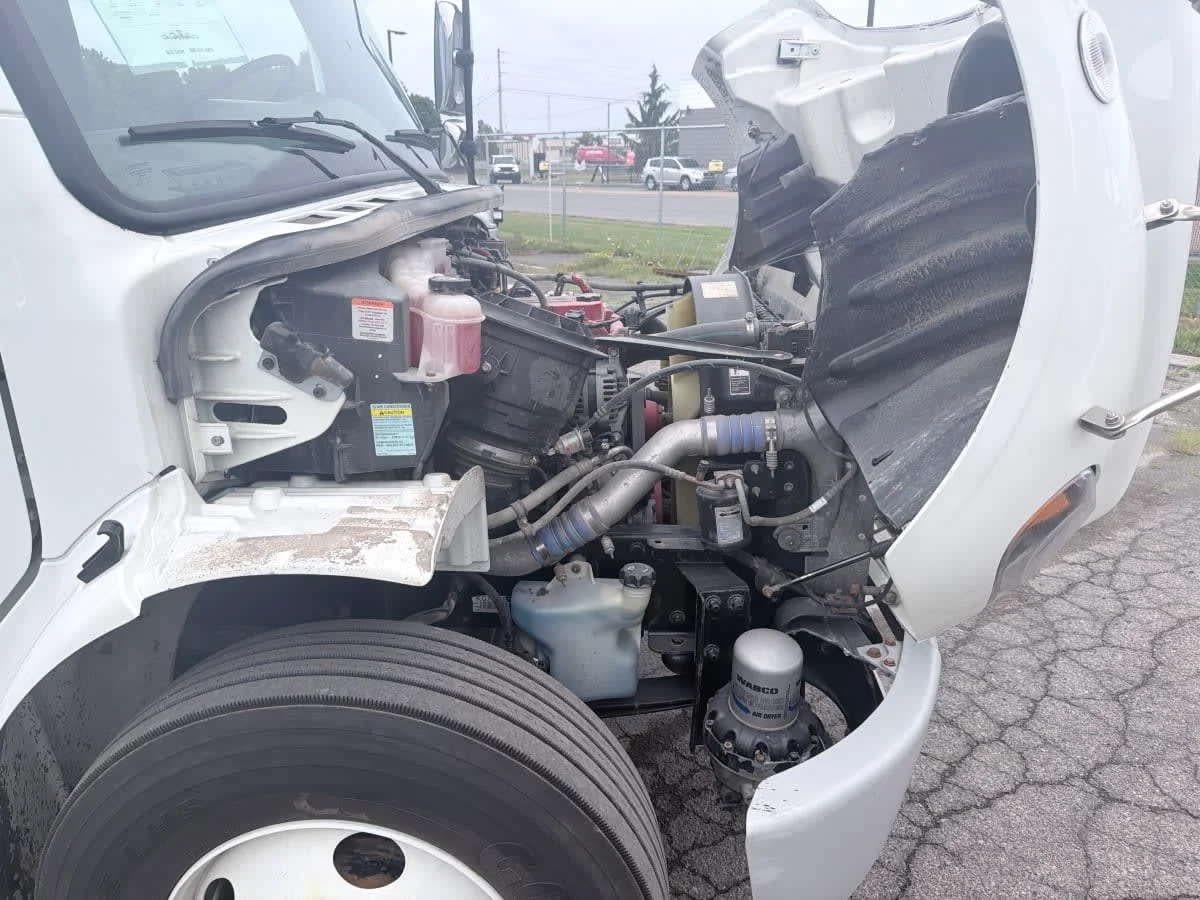 2019 Freightliner M2 106 in Syracuse, NY — photo 13