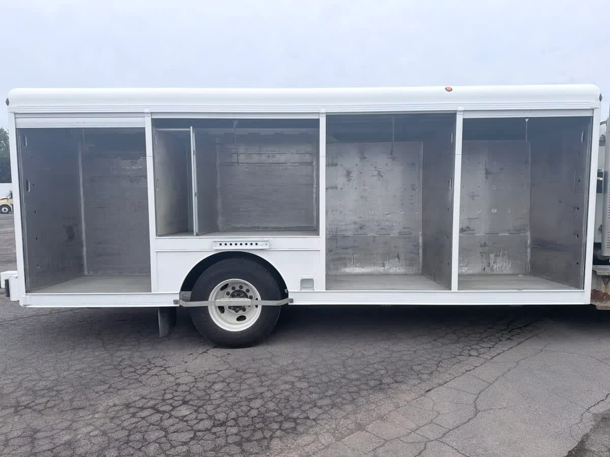 2019 Freightliner M2 106 in Syracuse, NY — photo 14