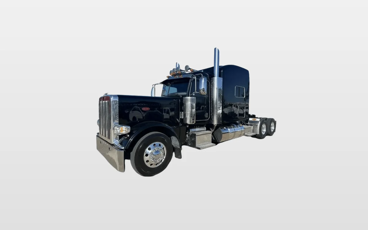 2023 Peterbilt 389 - image 1