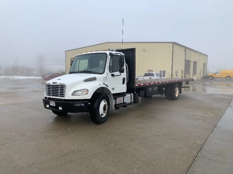 2019 Freightliner M2 106 in East Liberty, OH — photo 3