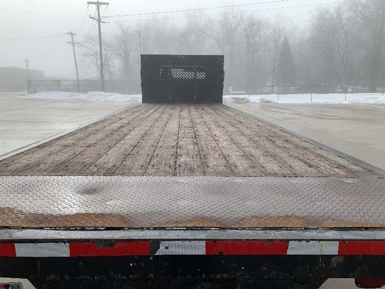 2019 Freightliner M2 106 in East Liberty, OH — photo 10