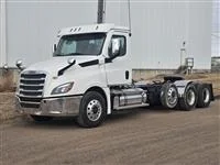 2025 Freightliner Cascadia in Sioux Falls, SD — photo 7