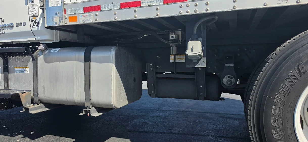 2020 Hino 268 in Torrance, CA — photo 5