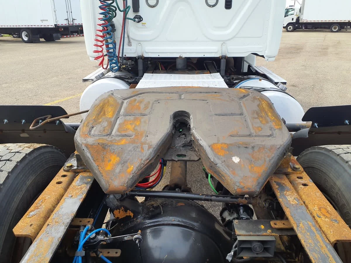 2018 Freightliner Cascadia in Wayland, MI — photo 10