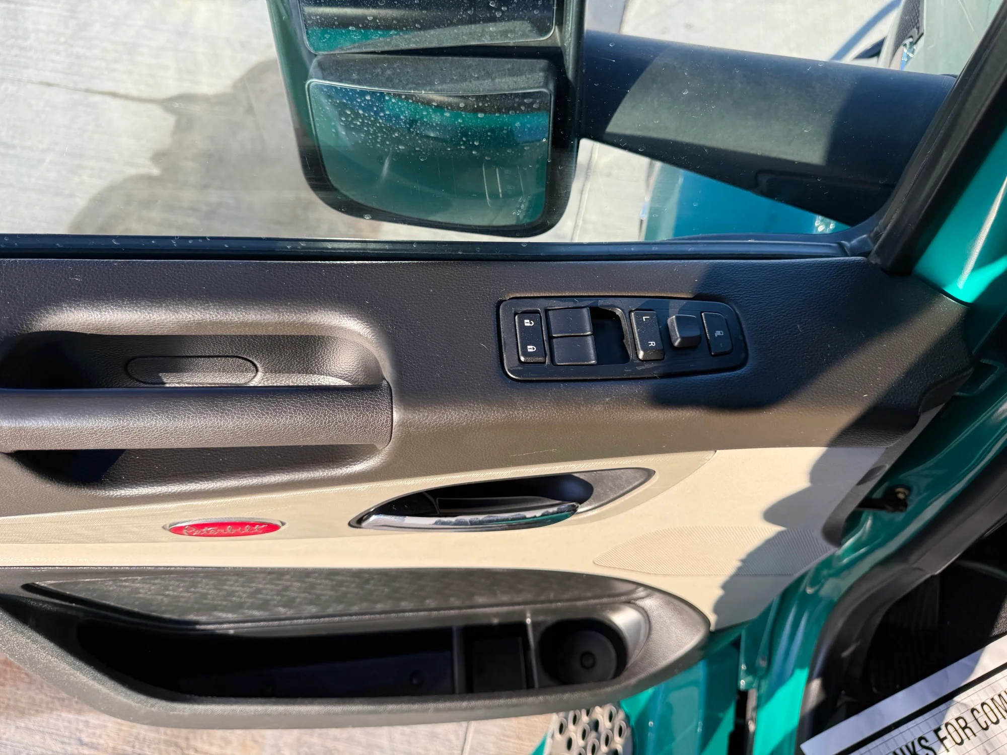 2023 Peterbilt 579 - image 10