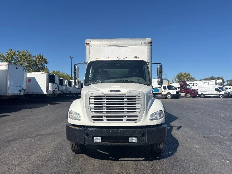 2015 Freightliner M2 112 - image 2