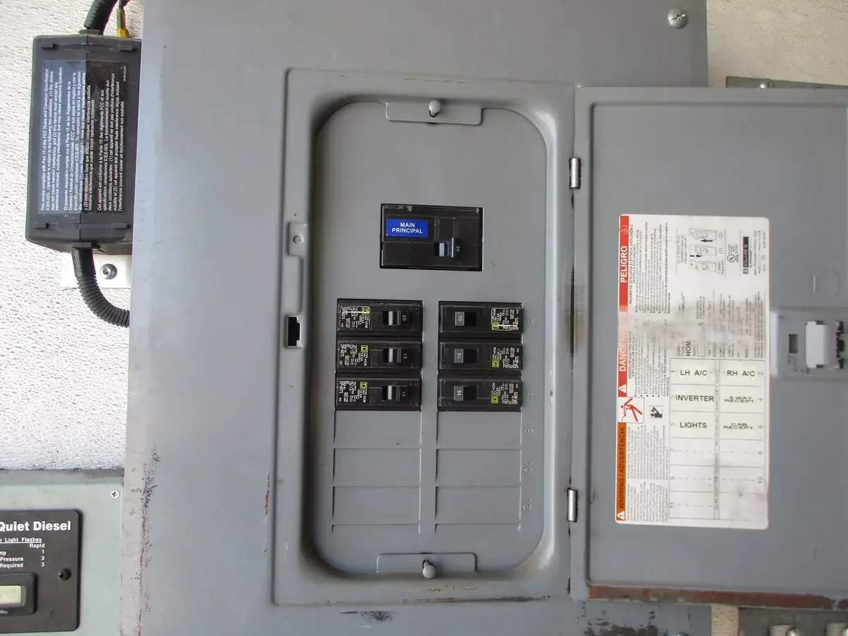 2019 International MV - image 22