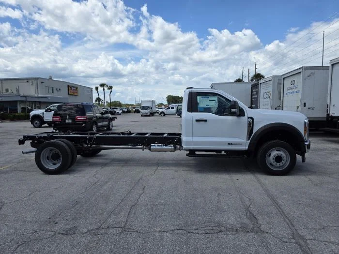 2026 Ford F-550 — photo 5