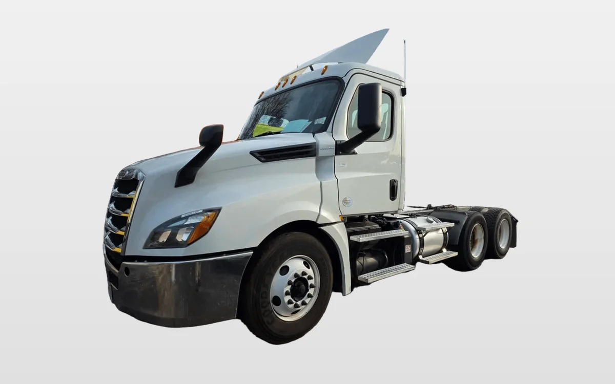 2019 Freightliner - image 1