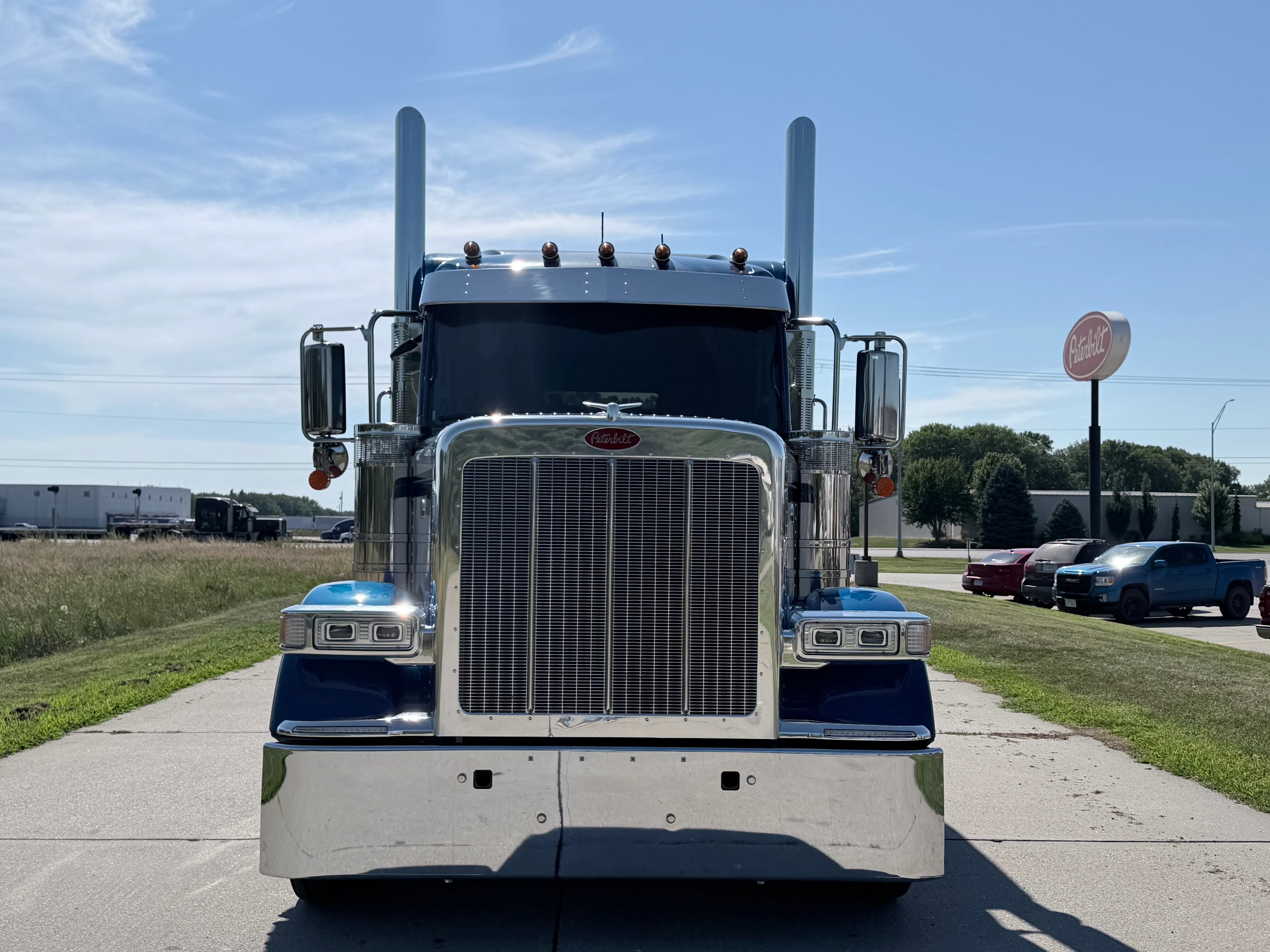 2027 Peterbilt 589 in Norfolk, NE — photo 4