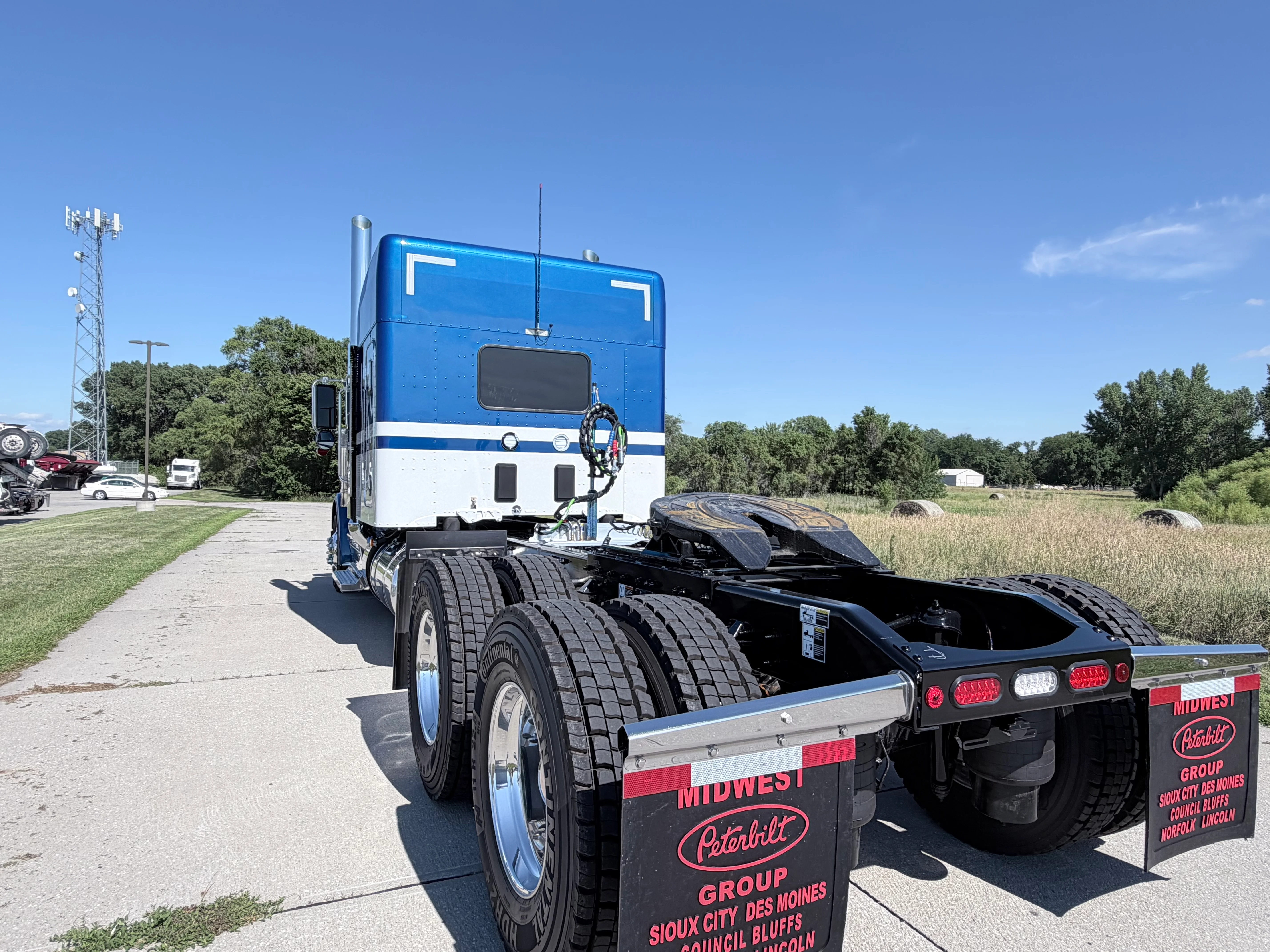2027 Peterbilt 589 in Norfolk, NE — photo 3