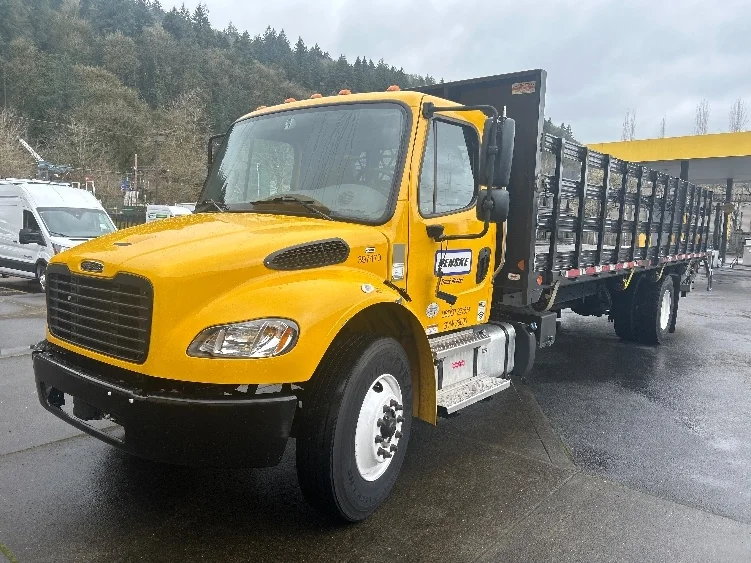 2022 Freightliner M2 106 - image 3