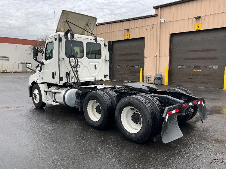 2019 Freightliner in Portland, OR — photo 5