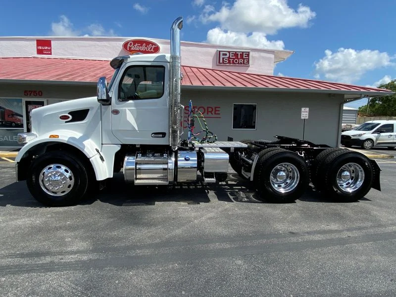 2027 Peterbilt 567 in Fort Lauderdale, FL — photo 5