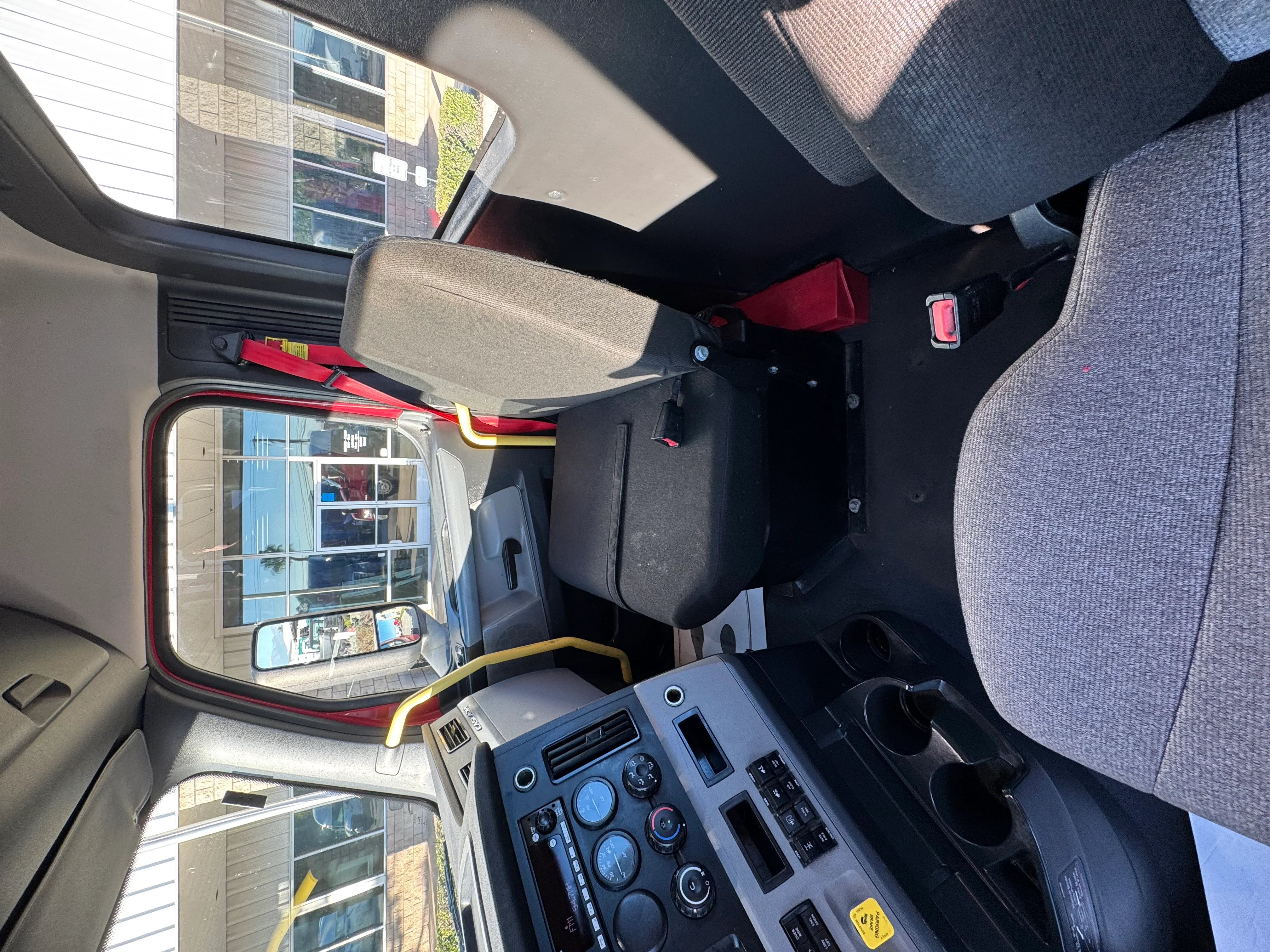 2021 Freightliner Cascadia in Selectrucks Fontana, CA — photo 18