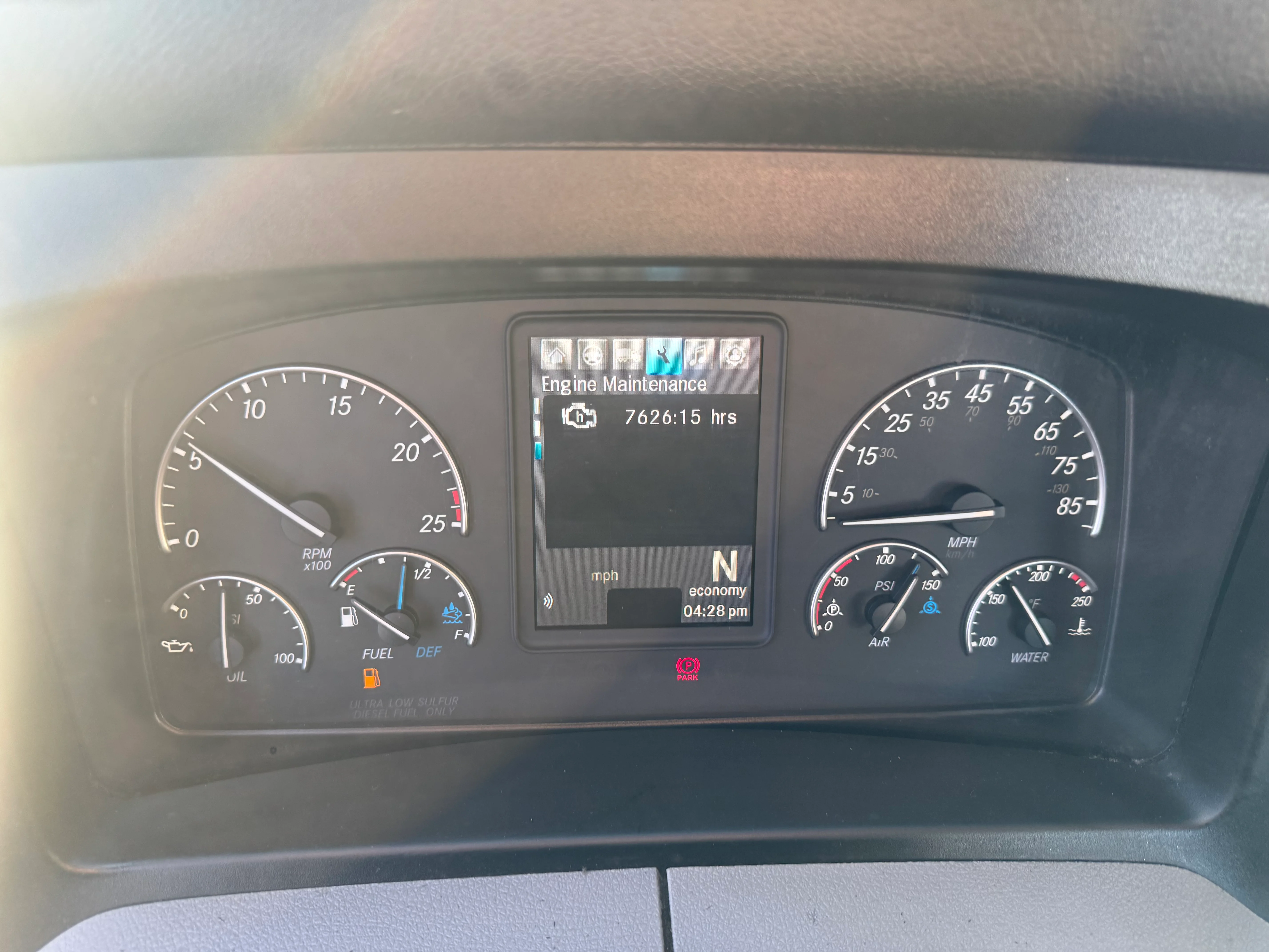 2021 Freightliner Cascadia in Selectrucks Fontana, CA — photo 15