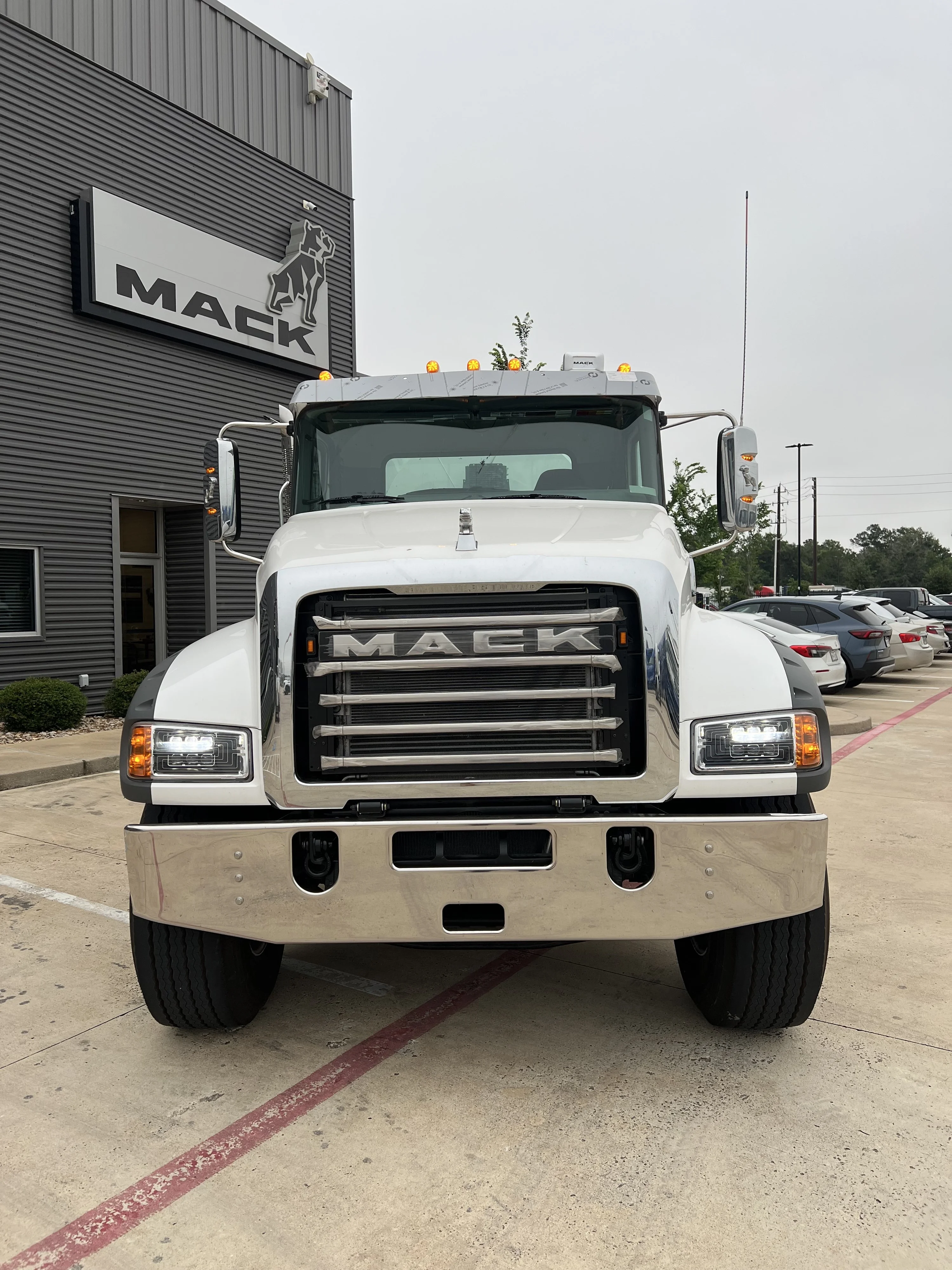 2026 Mack Granite in Houston, TX — photo 2