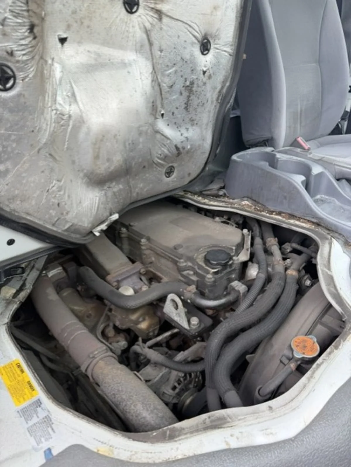 2019 Isuzu NPR - image 9