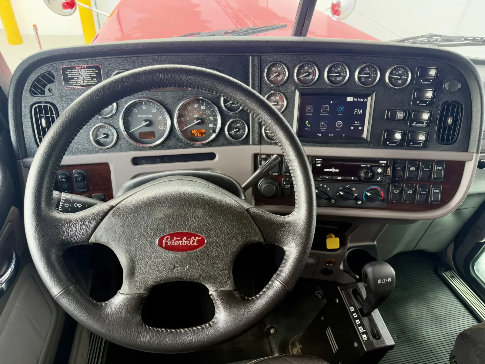 2013 Peterbilt 388 in New Lenox, IL — photo 16