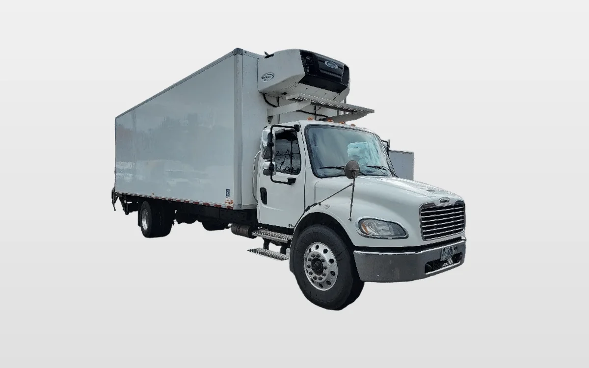 2020 Freightliner M2 106 - image 1
