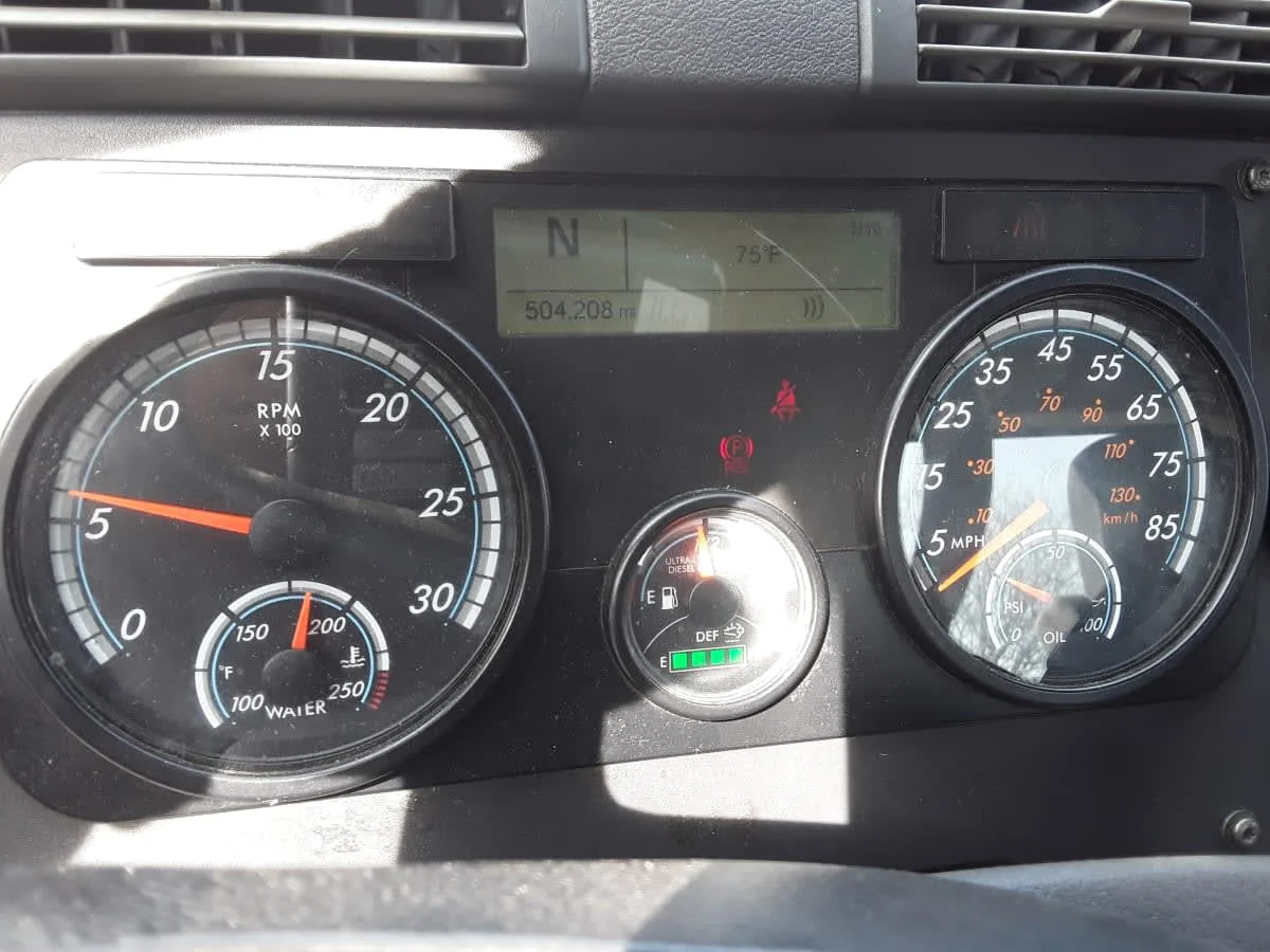 2020 Freightliner Cascadia in Bolingbrook, IL — photo 9