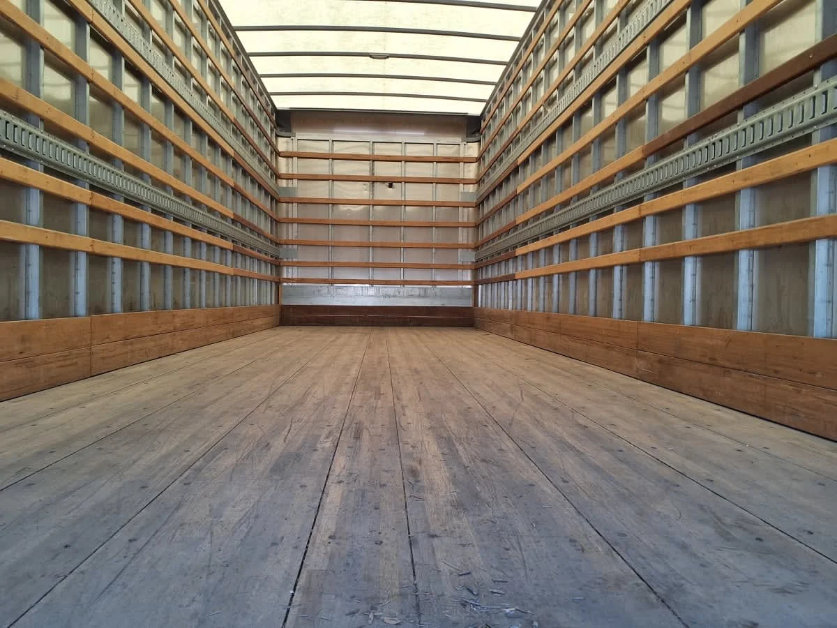 2020 Kenworth T370 - image 8