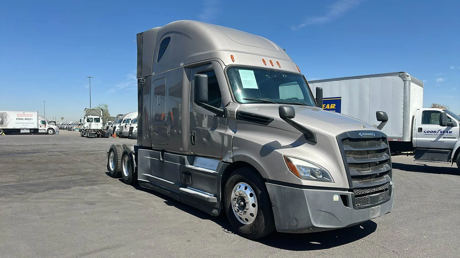 2022 Freightliner Cascadia in Phoenix, AZ