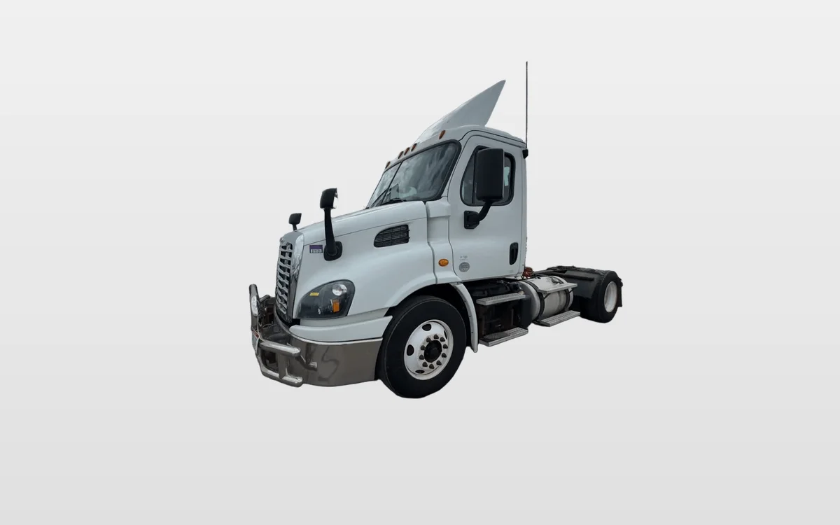 2017 Freightliner - image 1