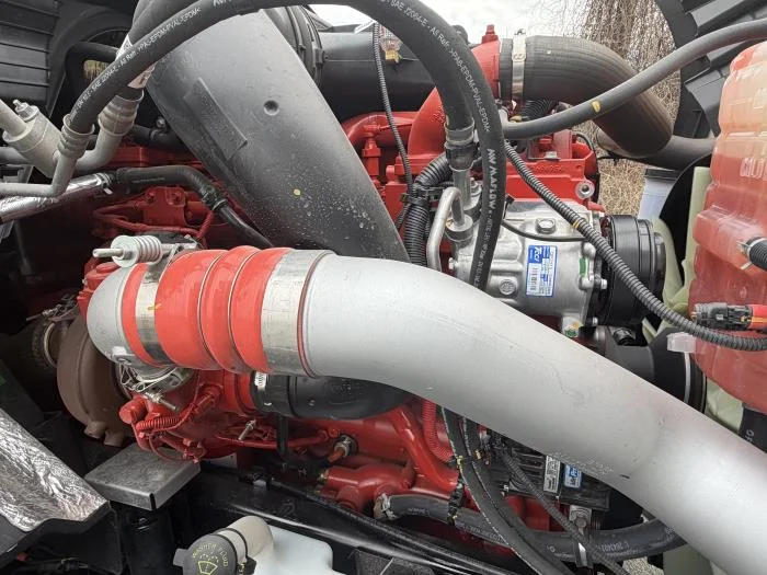 2026 International LT - image 10