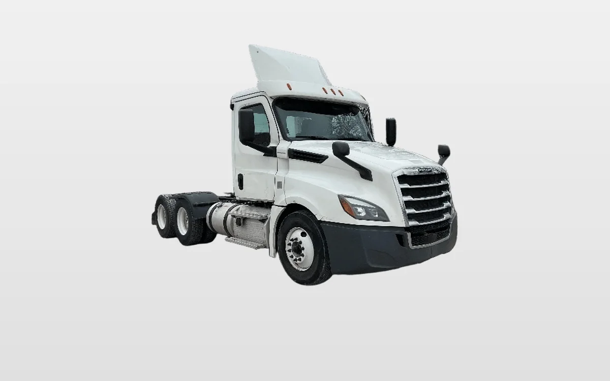 2019 Freightliner - image 1
