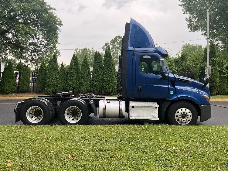 2020 Freightliner Cascadia in Reading, PA — photo 8