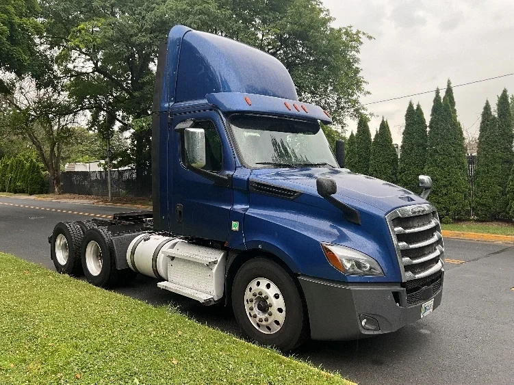 2020 Freightliner Cascadia