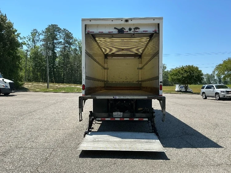2019 Freightliner eM2 in Prince George, VA — photo 9