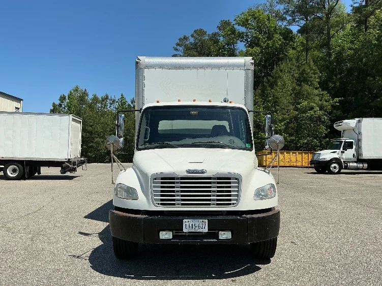 2019 Freightliner eM2 in Prince George, VA — photo 2