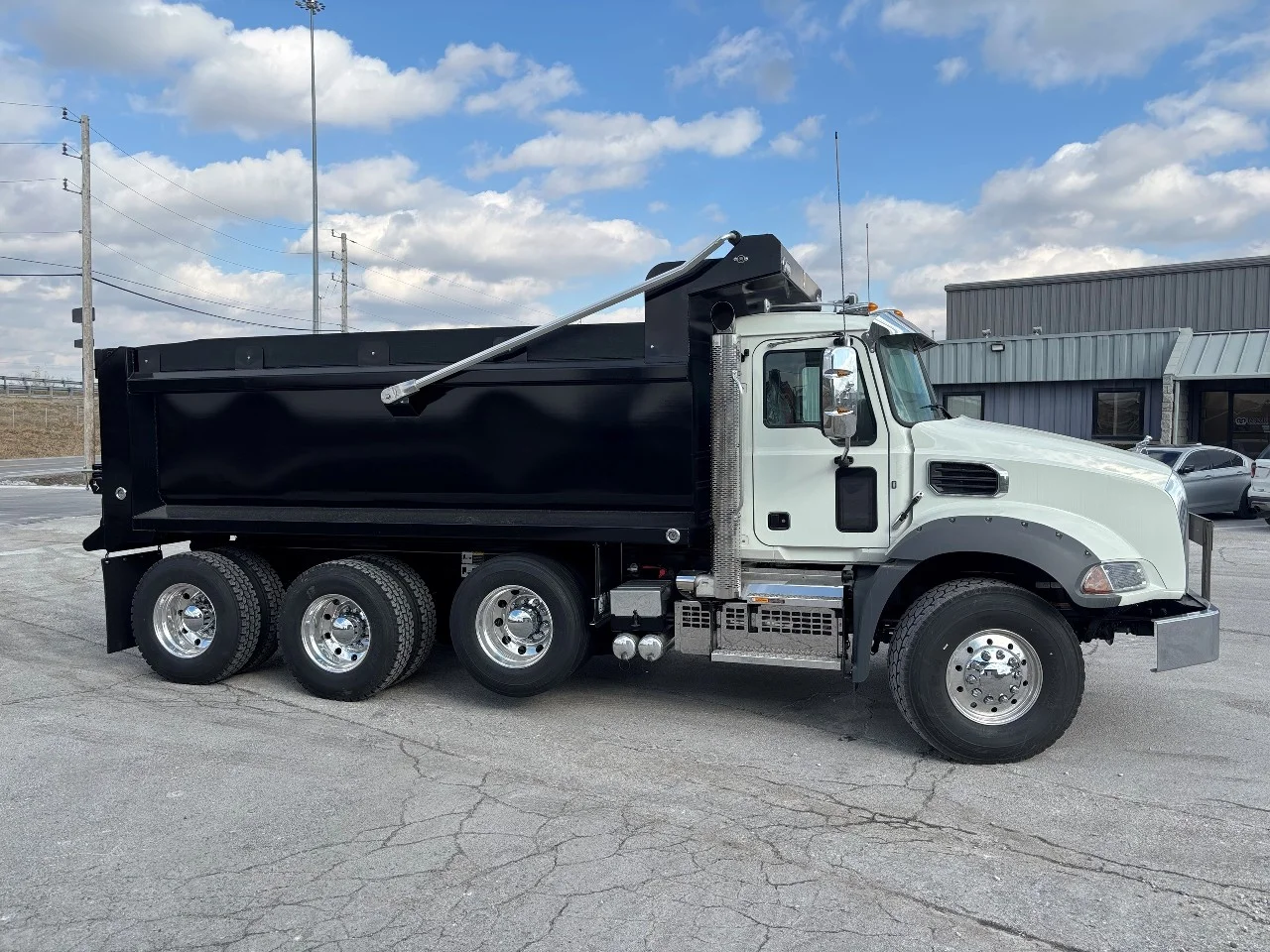 2026 Mack Granite in Indianapolis, IN — photo 3