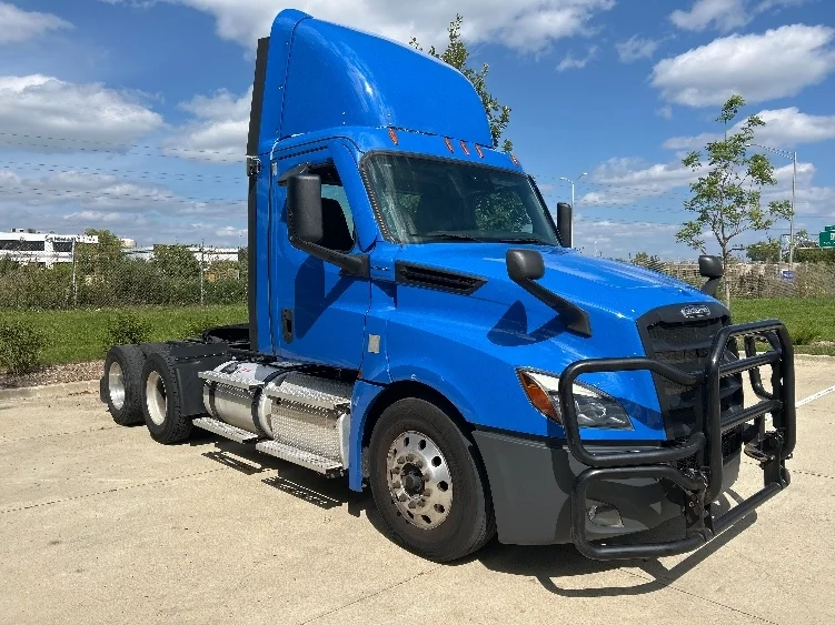2022 Freightliner Cascadia in La Porte, IN