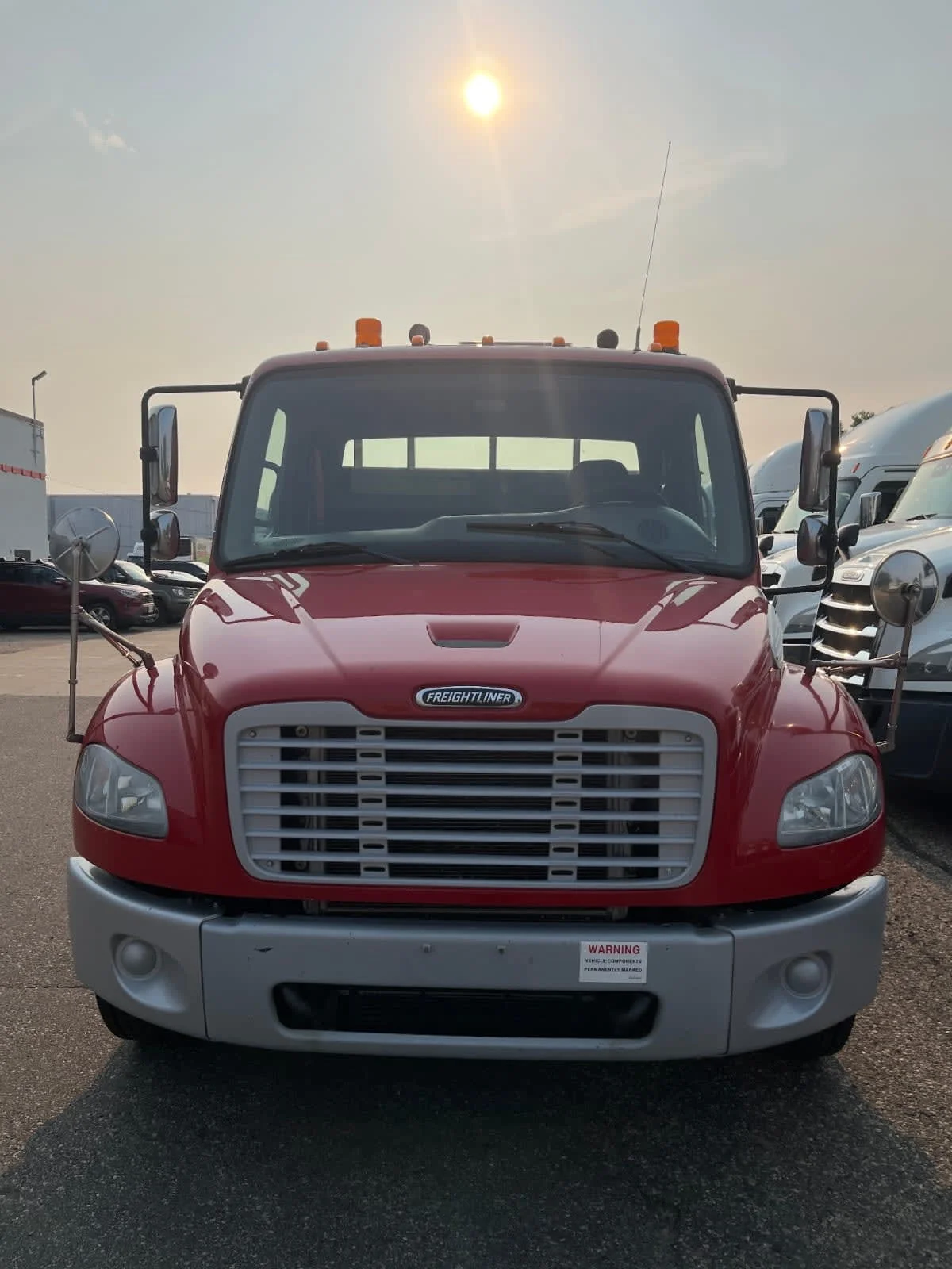 2018 Freightliner M2 106 in Minneapolis, MN — photo 2