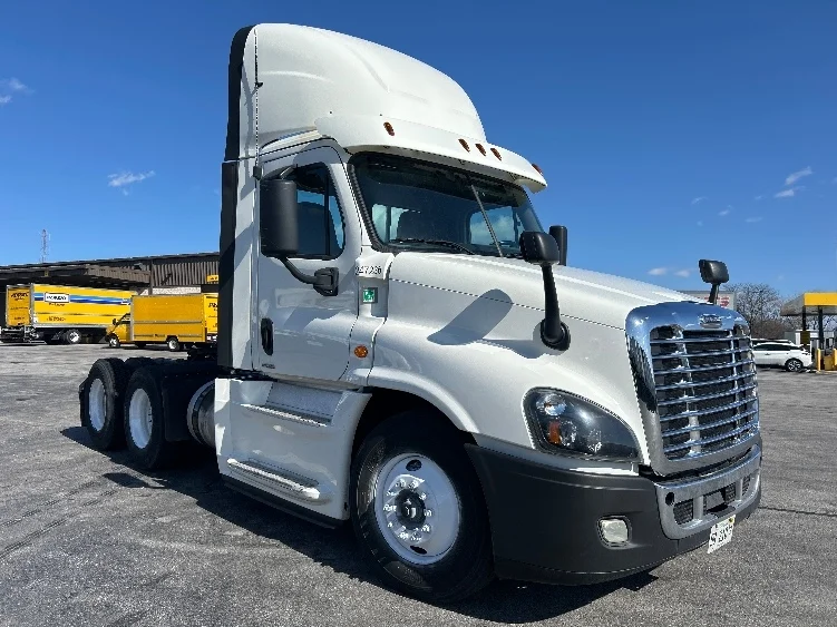2019 Freightliner Cascadia in La Porte, IN