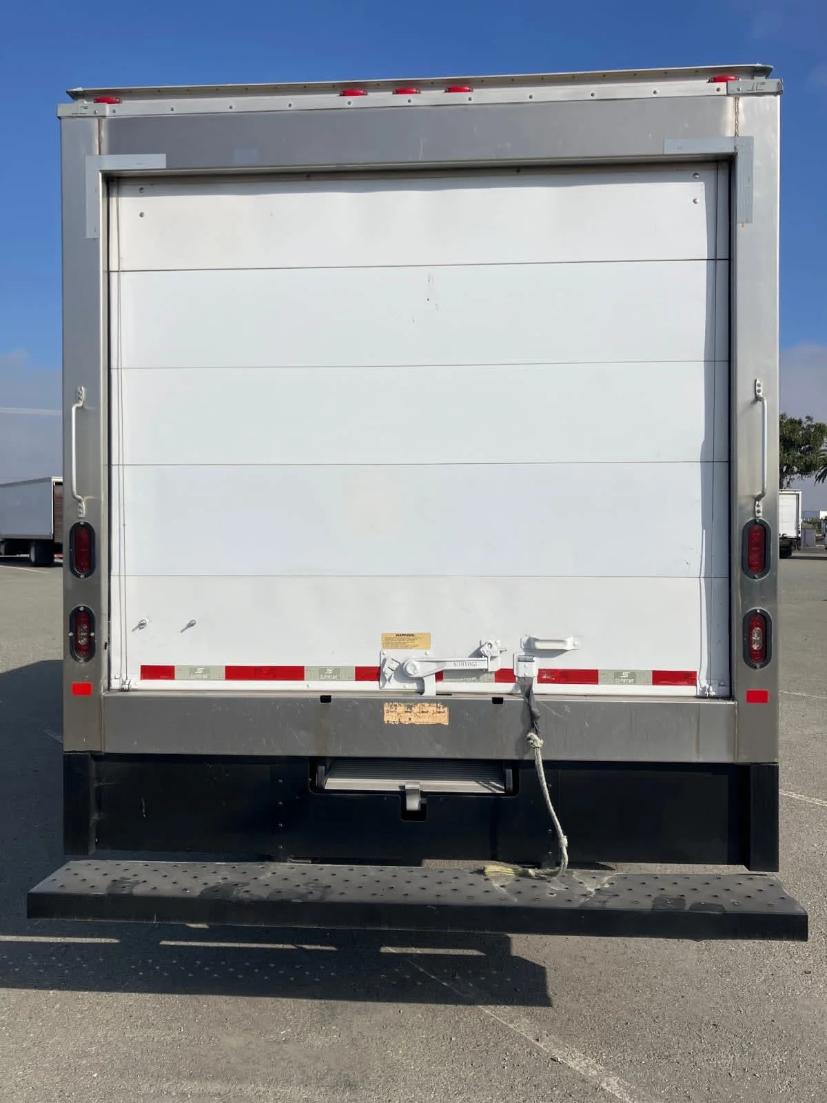 2018 Isuzu NQR in San Diego, CA — photo 5